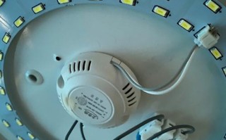 灯源是小灯口是什么意思