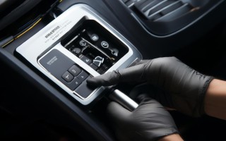 汽车指纹锁锁不住怎么办