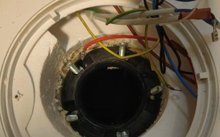 电热水器多久清洗一次？