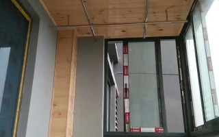 木板吊顶泡水用什么材料最合适？