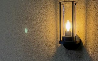 壁灯真鸡肋？装它不如装别的灯？