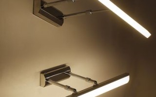 镜前灯光选什么颜色最显白好用？