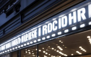 招牌门头灯LED灯的间距多少最好