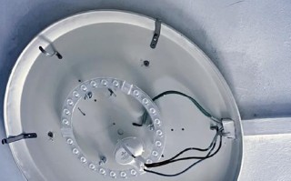 灯管怎么没有启辉器