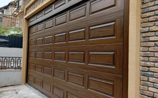 为什么车库卷帘门有响声