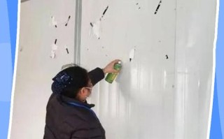 墙边胶渍怎么快速清除干净？