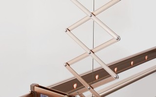 伸衣架什么材质最耐用？