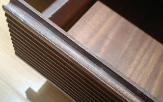 橡木家具裂了，自己能修复吗？