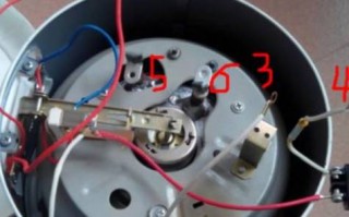 电饭煲进水后如何安全拆卸？