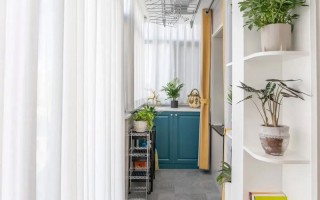 阳台未封，晾衣架怎么装？