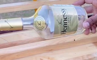 切割酒瓶怎么固定