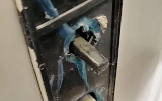 执手锁拆开装不上怎么办