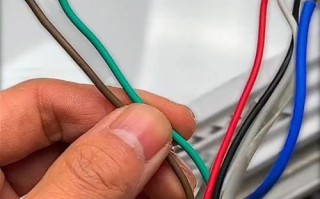 浴霸六根线零线怎么接