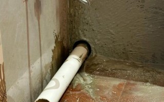 洗手台下水管溢水怎么办