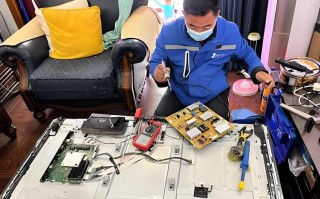 电视机如何安装电话？