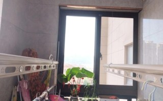 手摇晾衣架摇手器坏了怎么修？