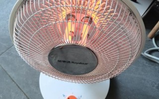 小太阳取暖器220V有多少安