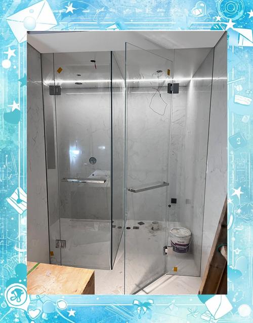 淋浴房师傅多少钱一个月-第2张图片-索能光电网