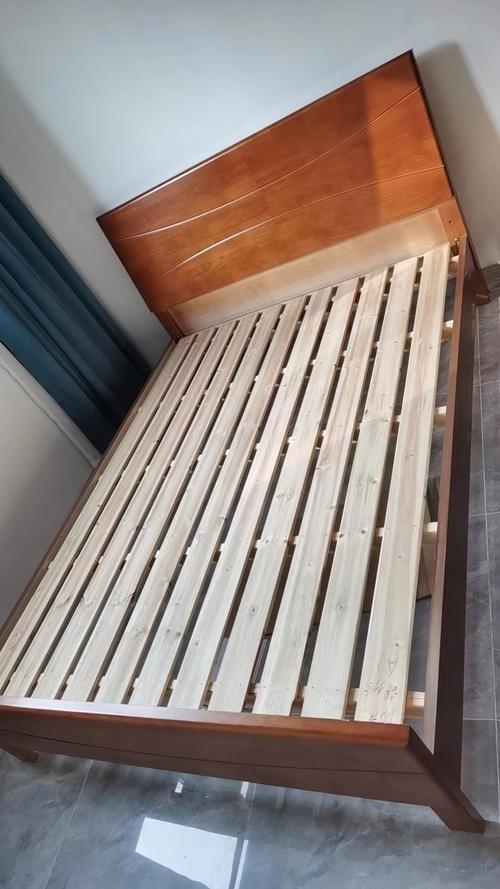 简单的一米五的床多少钱-第1张图片-索能光电网