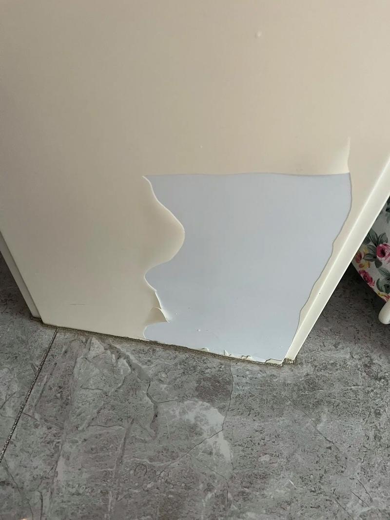 家具油漆蹭掉两块怎么办-第1张图片-索能光电网