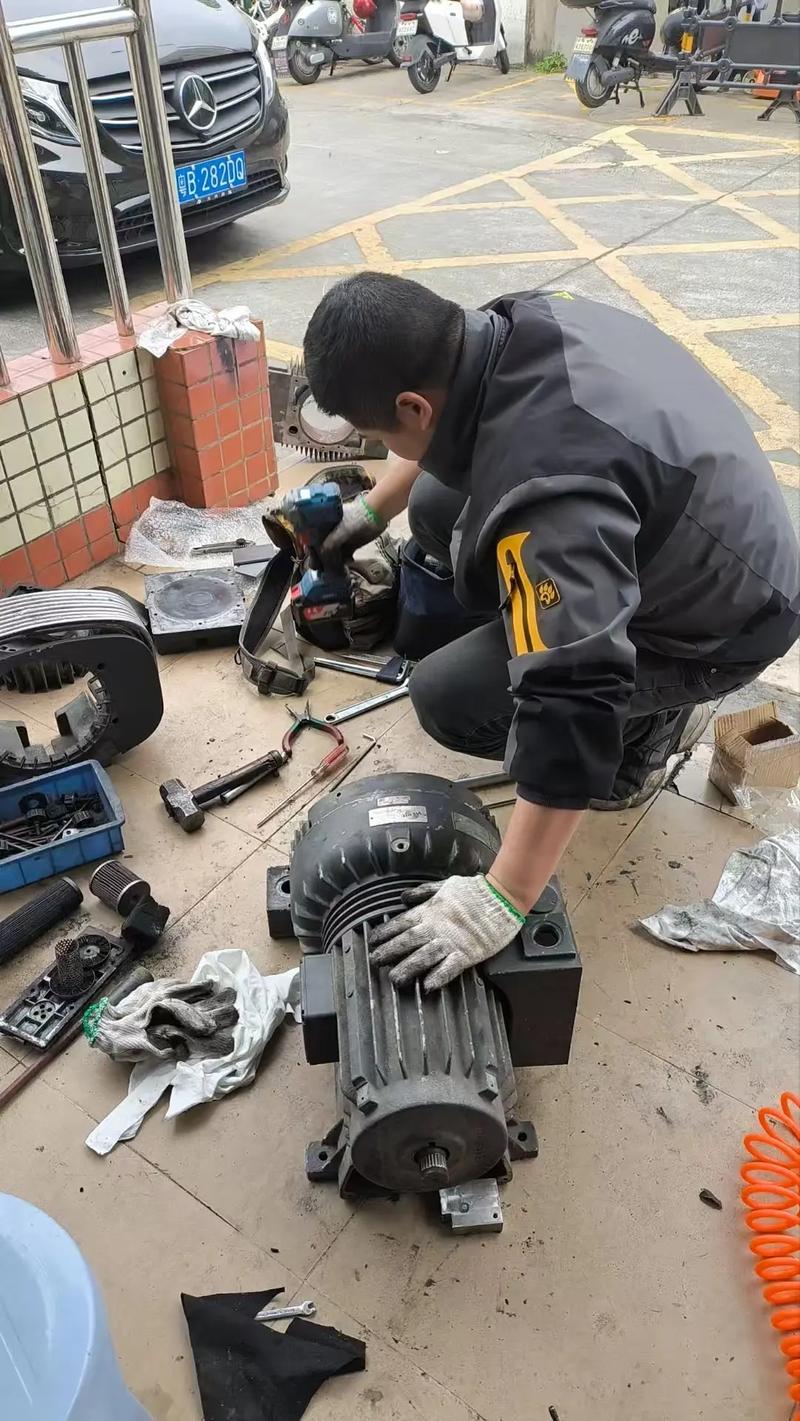 修复印机的师傅们干什么-第2张图片-索能光电网