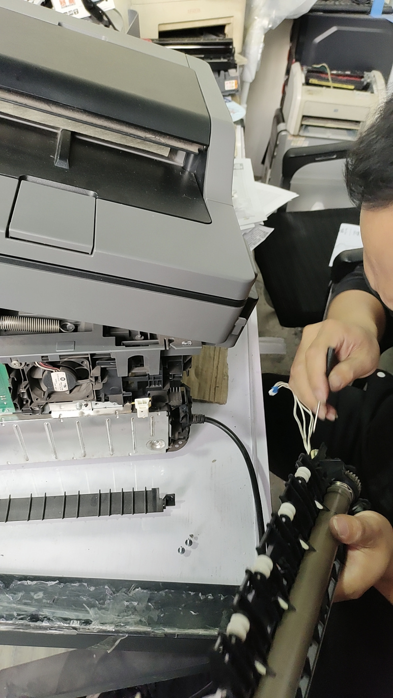 修复印机的师傅们干什么-第1张图片-索能光电网