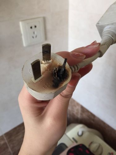 热水器擦头为什么烧烂了-第1张图片-索能光电网