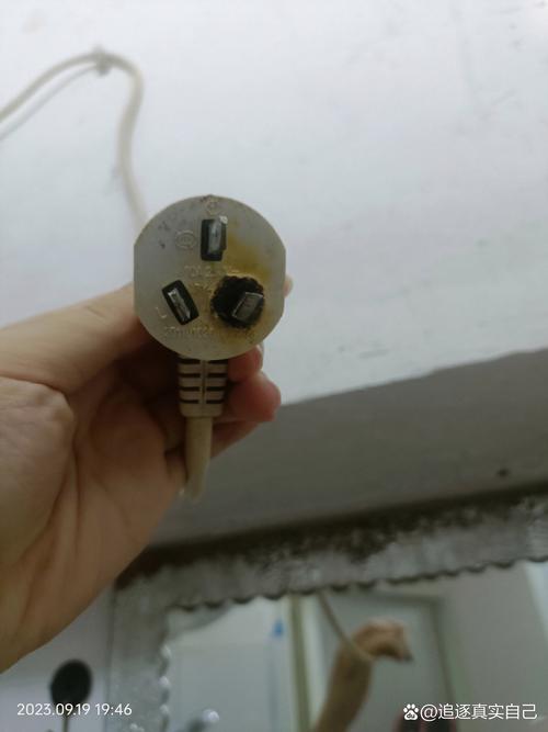 热水器擦头为什么烧烂了-第3张图片-索能光电网