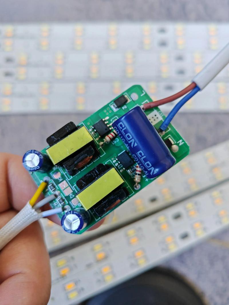 led灯用久了变暗有什么办法解决-第2张图片-索能光电网 led灯用久了变暗有什么办法解决-第2张图片-索能光电网