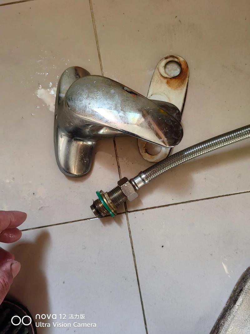 水龙头堵出不了水怎么办-第3张图片-索能光电网
