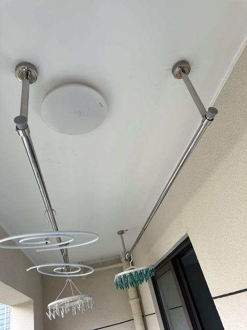 晾衣架的那根杆子叫什么-第1张图片-索能光电网