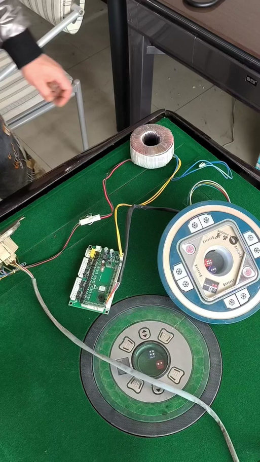 麻将机一边没电怎么回事-第3张图片-索能光电网