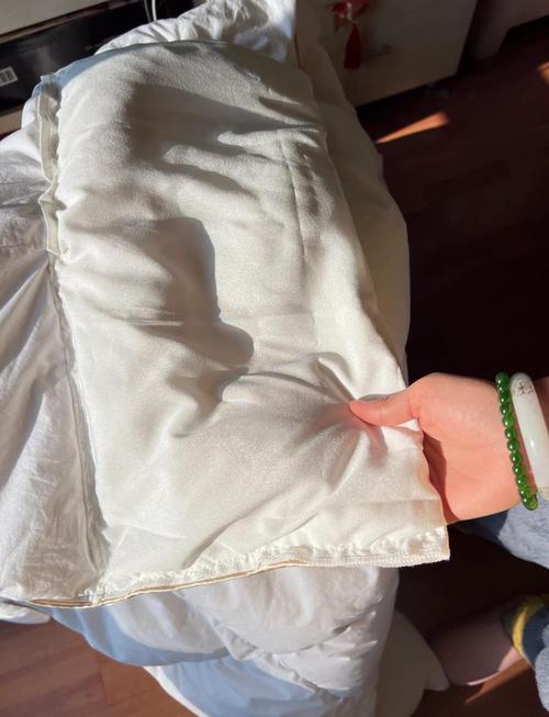 热水袋忘了拔电会怎么样-第1张图片-索能光电网 热水袋忘了拔电会怎么样-第1张图片-索能光电网