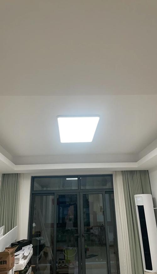 家里的灯为什么越用越暗-第2张图片-索能光电网