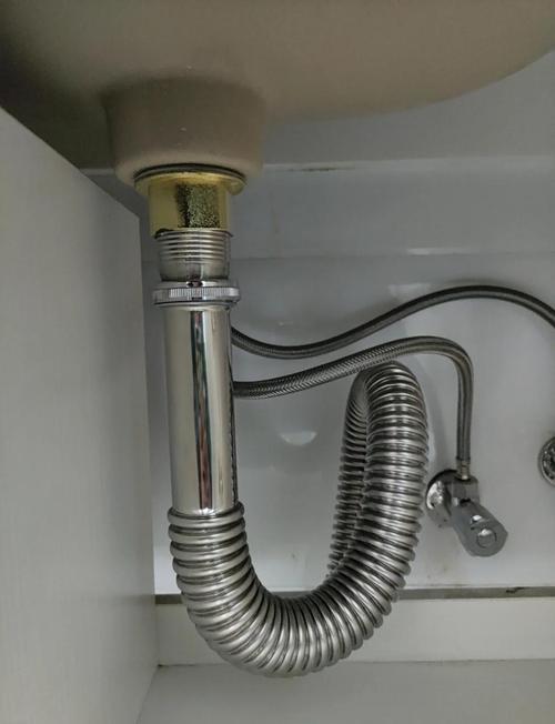 怎么换洗脸盆冷热水管-第1张图片-索能光电网 怎么换洗脸盆冷热水管-第1张图片-索能光电网