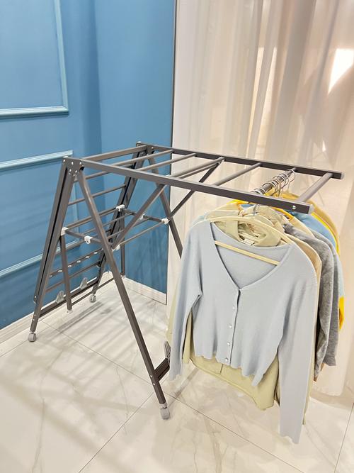 折叠晾衣架有什么优缺点-第2张图片-索能光电网