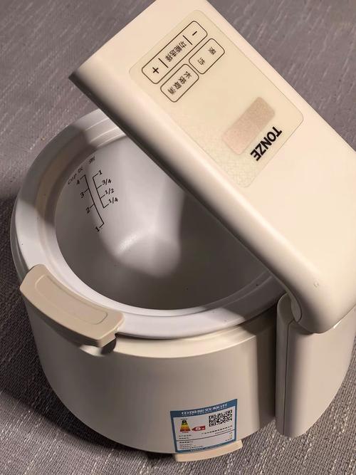 电饭锅的不粘涂层是什么-第3张图片-索能光电网