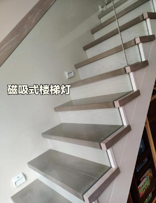 楼梯特别高灯怎么拆下来-第3张图片-索能光电网