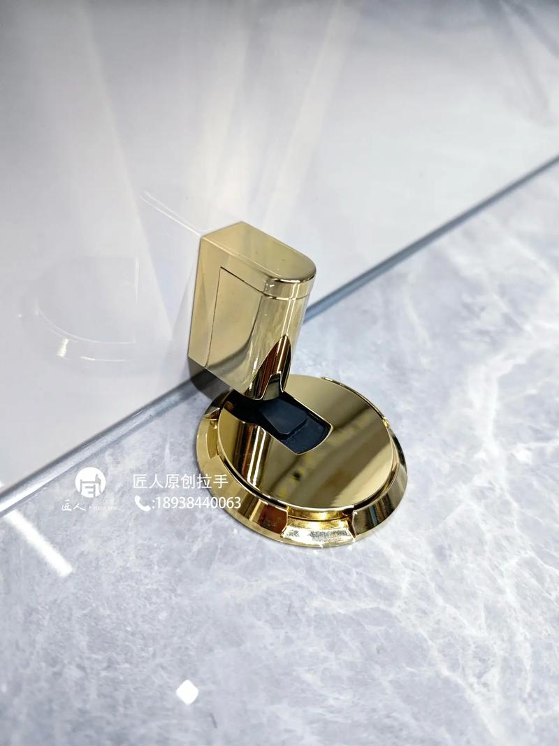 玻璃门边角的防撞叫什么-第2张图片-索能光电网