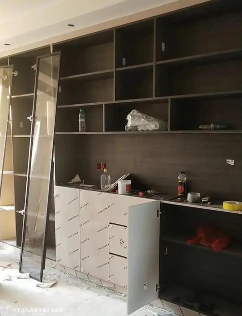 师傅打酒柜多少钱一平米-第2张图片-索能光电网 师傅打酒柜多少钱一平米-第2张图片-索能光电网