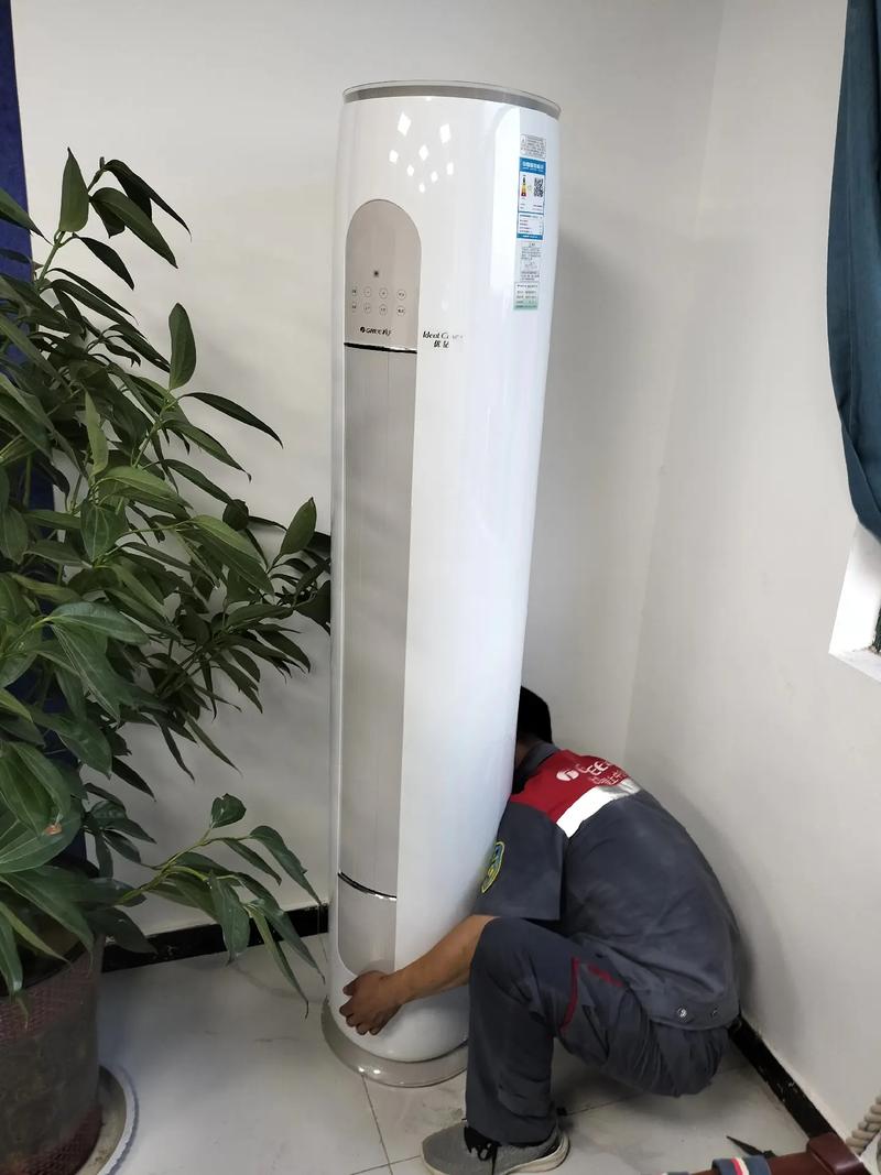 格力柜机上半部分怎么拆-第3张图片-索能光电网