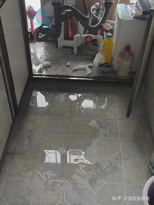 四楼地板为什么会渗水-第3张图片-索能光电网 四楼地板为什么会渗水-第3张图片-索能光电网