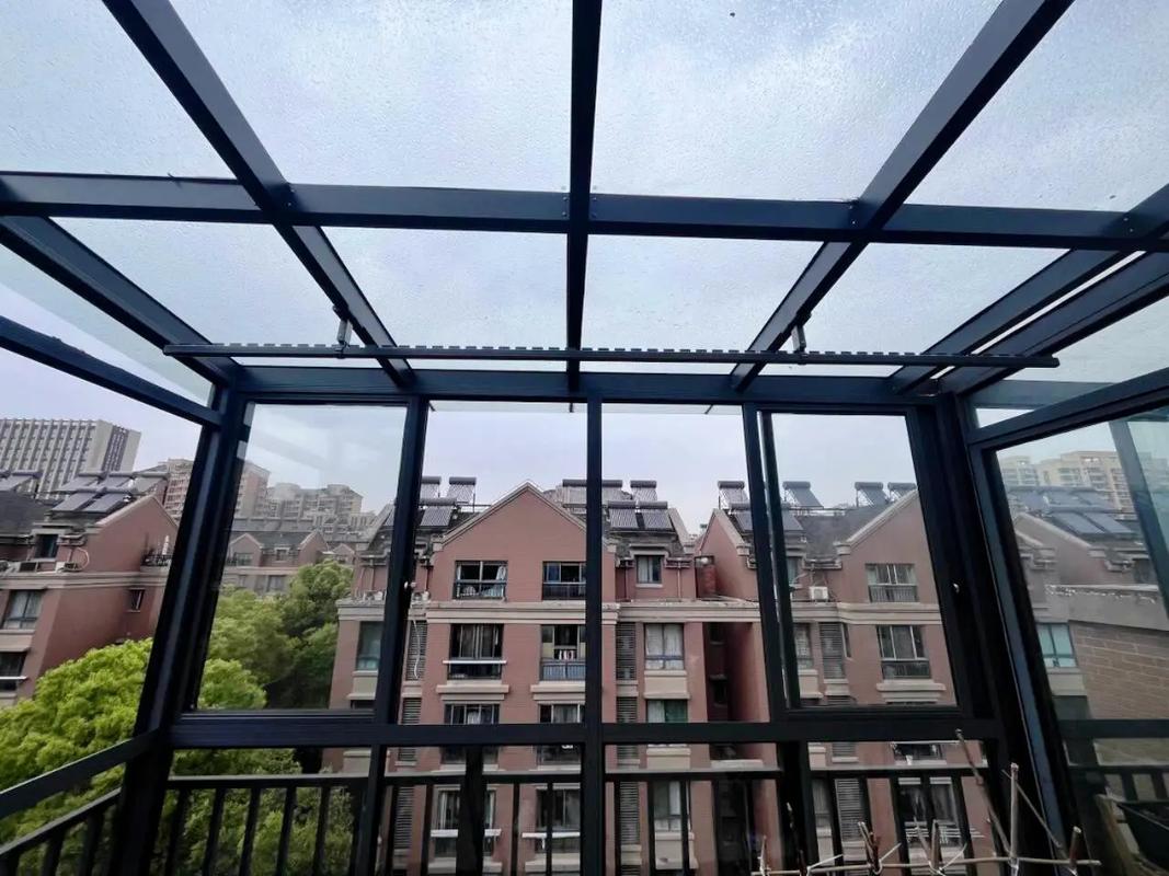 阳光房怎么安升降晾衣架-第1张图片-索能光电网