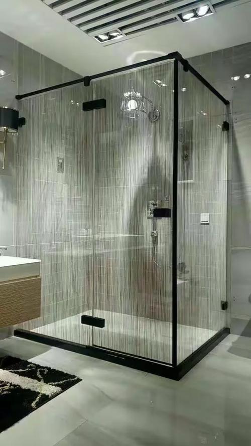 莱傅顿淋浴房质量与耐用性如何？-第2张图片-索能光电网