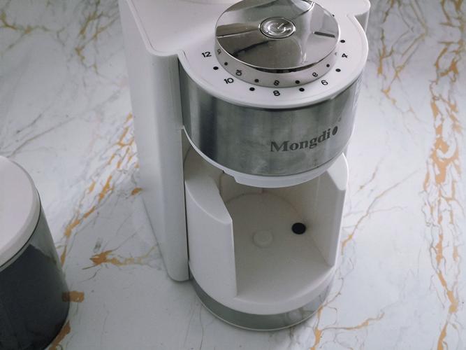 咖啡机不下豆是卡豆还是故障？-第1张图片-索能光电网