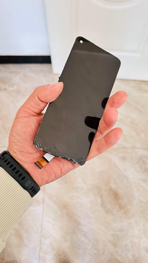 万元手机换屏费用是多少？-第3张图片-索能光电网