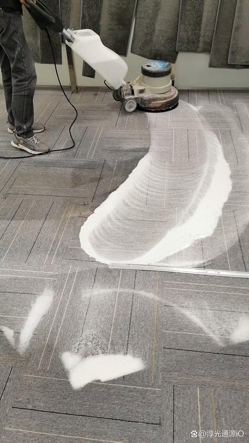 五个房间洗地毯费用多少？-第3张图片-索能光电网