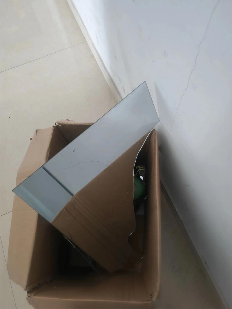 浴室柜镜子该用什么胶固定？-第3张图片-索能光电网