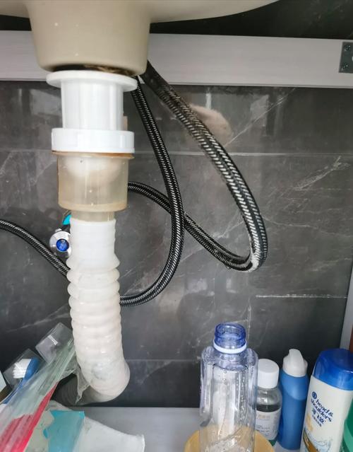 台盆水管更换费用是多少?-第1张图片-索能光电网 台盆水管更换费用是多少?-第1张图片-索能光电网