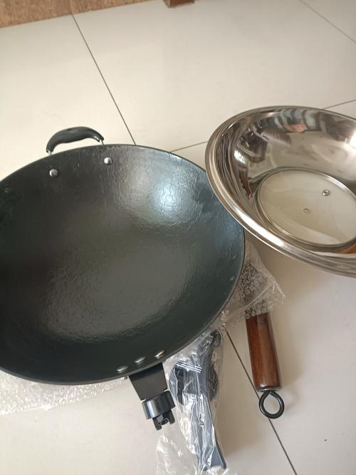 炒菜锅锅深多少最实用？-第3张图片-索能光电网